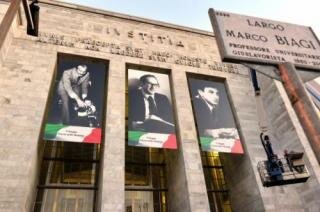 Milano, a Palazzo di giustizia esposte le gigantografie dei magistrati uccisi