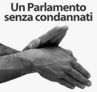 Parlamento senza condannati